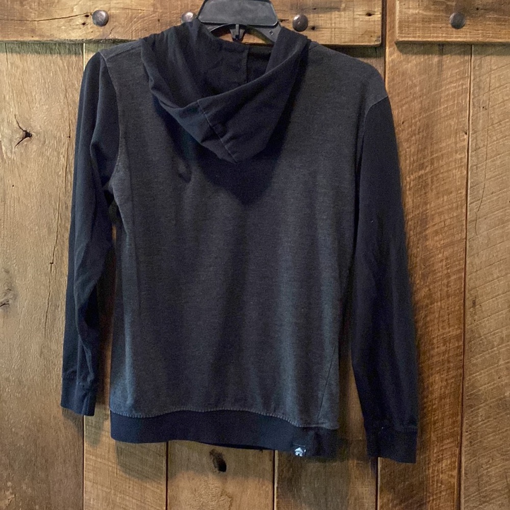 Lightweight pullover - Picture 3 of 3